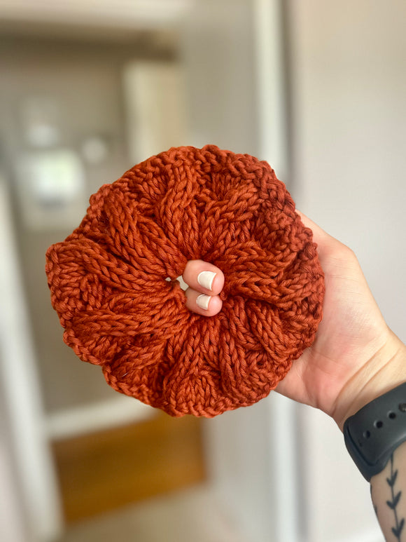 Knit Scrunchie (Cinnamon Dust)