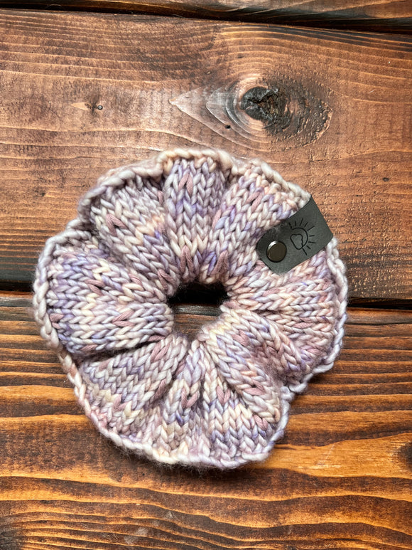 Knit Scrunchie (Arapey with Muave Hearts)