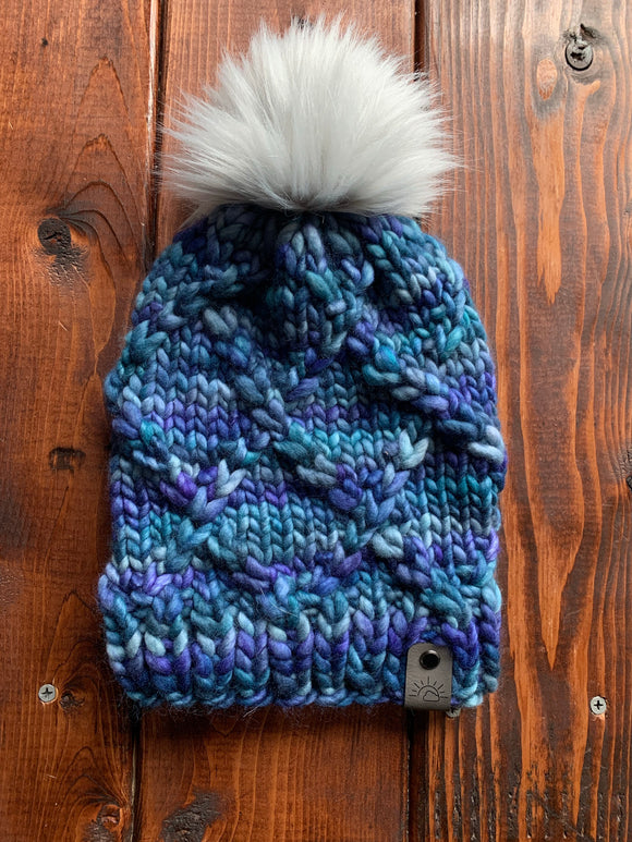The Honeysuckle Hat (Azules)
